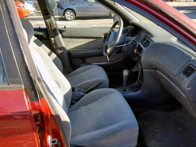 2T1BB02E4TC154152 - 1996 TOYOTA COROLLA DX RED photo 5