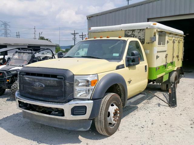 1FDUF5GT1BEC37983 - 2011 FORD F550 SUPER YELLOW photo 2