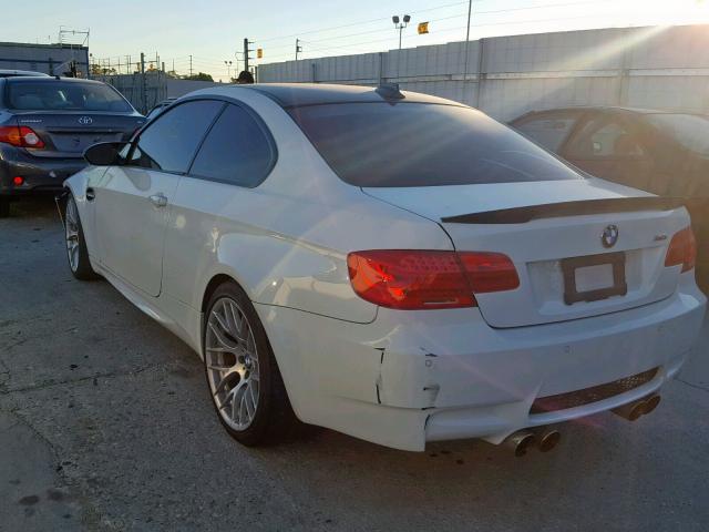 WBSKG9C59BE369213 - 2011 BMW M3 WHITE photo 3