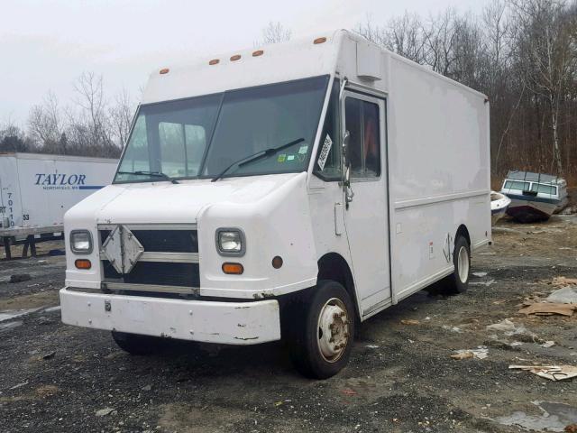 4UZA4FF40XCA60986 - 1999 FREIGHTLINER CHASSIS M WHITE photo 2
