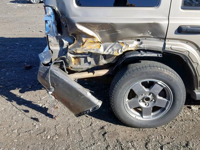 1J8HG48K16C174171 - 2006 JEEP COMMANDER 灰色 照片 9