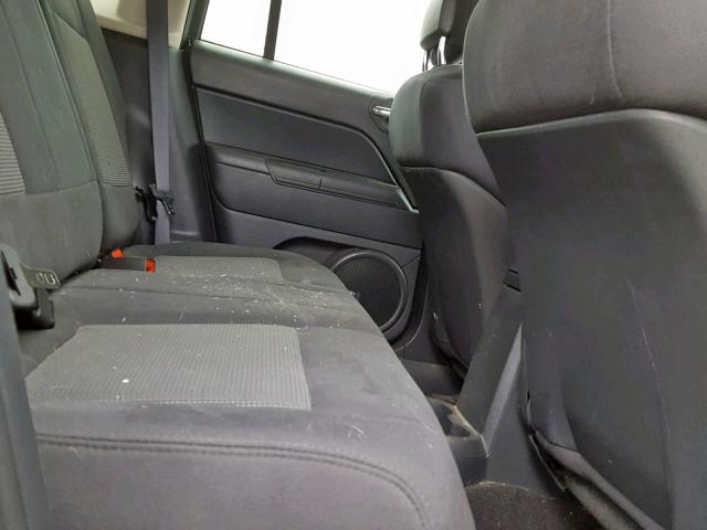 1J4NF1FB4BD201621 - 2011 JEEP COMPASS SP შავი ფოტო 6