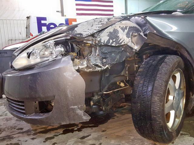 1ZWHT61LX25625431 - 2002 MERCURY COUGAR V6 GRAY photo 9