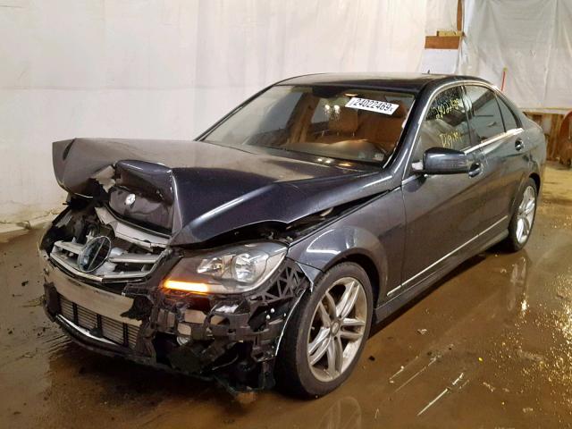 WDDGF4HB8DR262768 - 2013 MERCEDES-BENZ C 250 GRAY photo 2