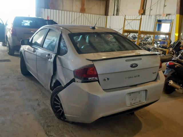 1FAHP3GN8AW118173 - 2010 FORD FOCUS SES SILVER photo 3