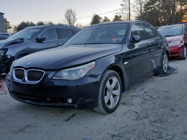 WBANF73517CU23549 - 2007 BMW 530 XI BLACK photo 2