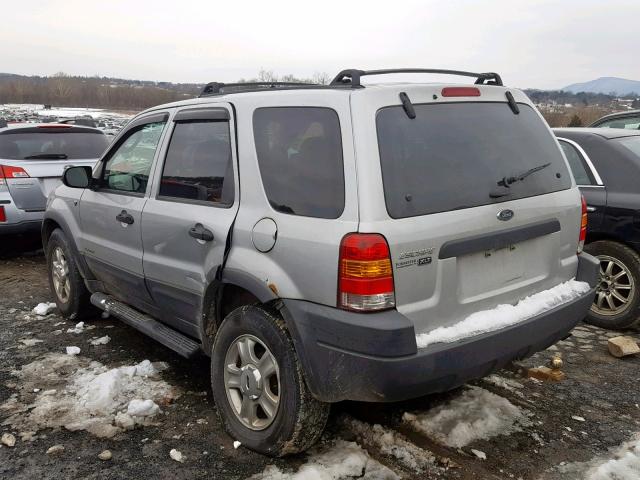 1FMYU04182KC76309 - 2002 FORD ESCAPE XLT SILVER photo 3