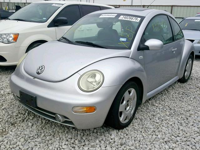 3VWCP21CX1M402486 - 2001 VOLKSWAGEN NEW BEETLE SILVER photo 2