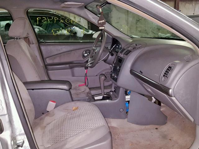 1G1ZS53856F238991 - 2006 CHEVROLET MALIBU LS SILVER photo 5