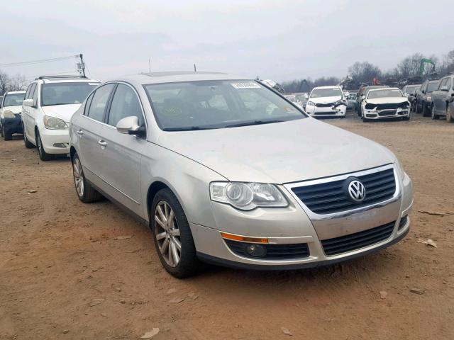 WVWJM7ANXAE108920 - 2010 VOLKSWAGEN PASSAT KOM SILVER photo 1