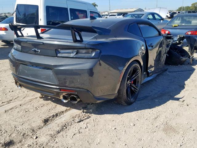 1G1FJ1R62J0127735 - 2018 CHEVROLET CAMARO ZL1 灰色 照片 4