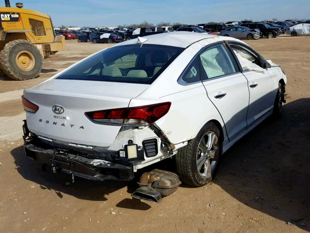 5NPE34AF3JH639825 - 2018 HYUNDAI SONATA SPO WHITE photo 4