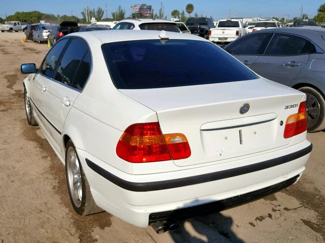 WBAEV53465KM42065 - 2005 BMW 330 I WHITE photo 3