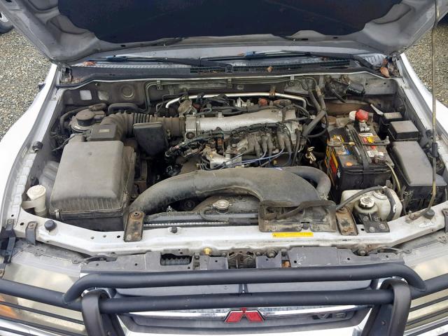 JA4MW51R71J031584 - 2001 MITSUBISHI MONTERO LI SILVER photo 7