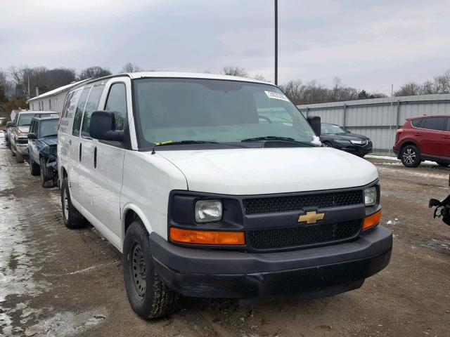 1GCUHAD44A1154820 - 2010 CHEVROLET EXPRESS G1 WHITE photo 1