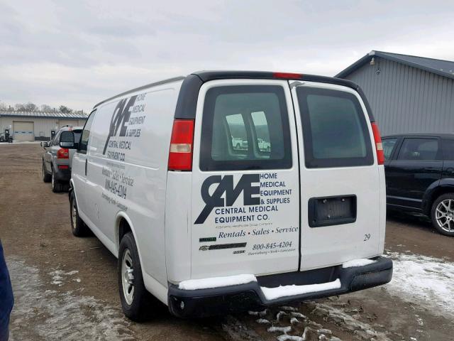 1GCUHAD44A1154820 - 2010 CHEVROLET EXPRESS G1 WHITE photo 3