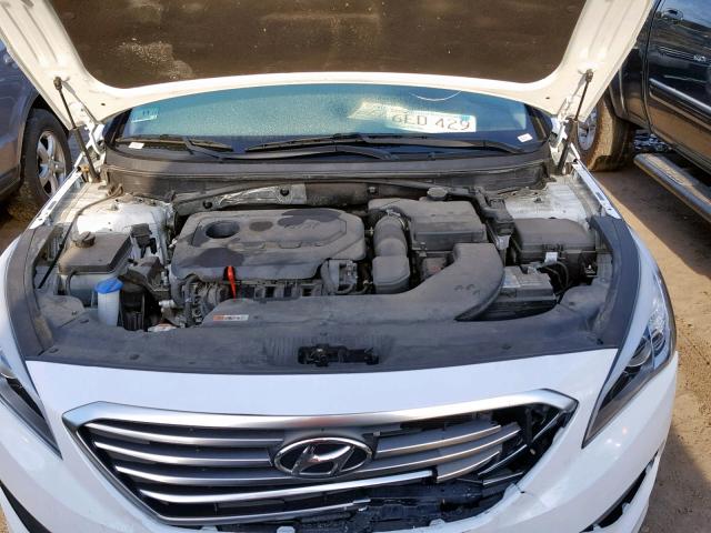 5NPE24AF5GH417413 - 2016 HYUNDAI SONATA SE WHITE photo 7