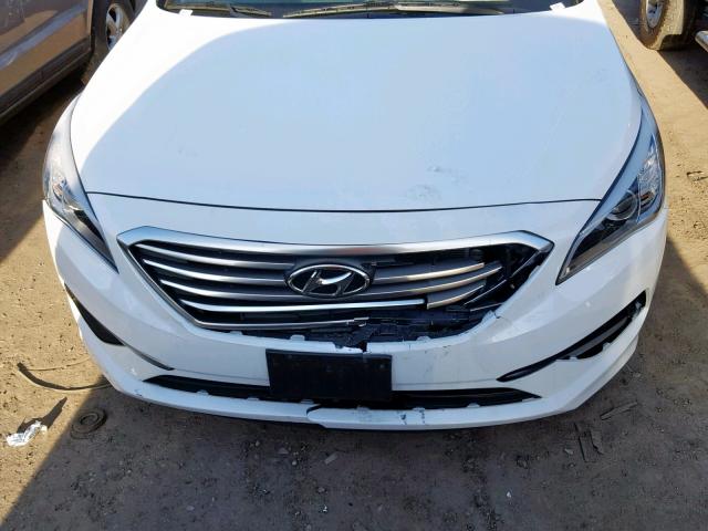 5NPE24AF5GH417413 - 2016 HYUNDAI SONATA SE WHITE photo 9