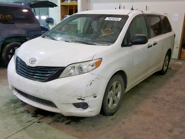 5TDZK3DC7FS585365 - 2015 TOYOTA SIENNA BAS WHITE photo 2