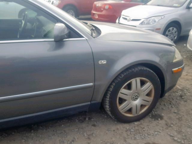 WVWUK63BX3P094394 - 2003 VOLKSWAGEN PASSAT W8 GRAY photo 9