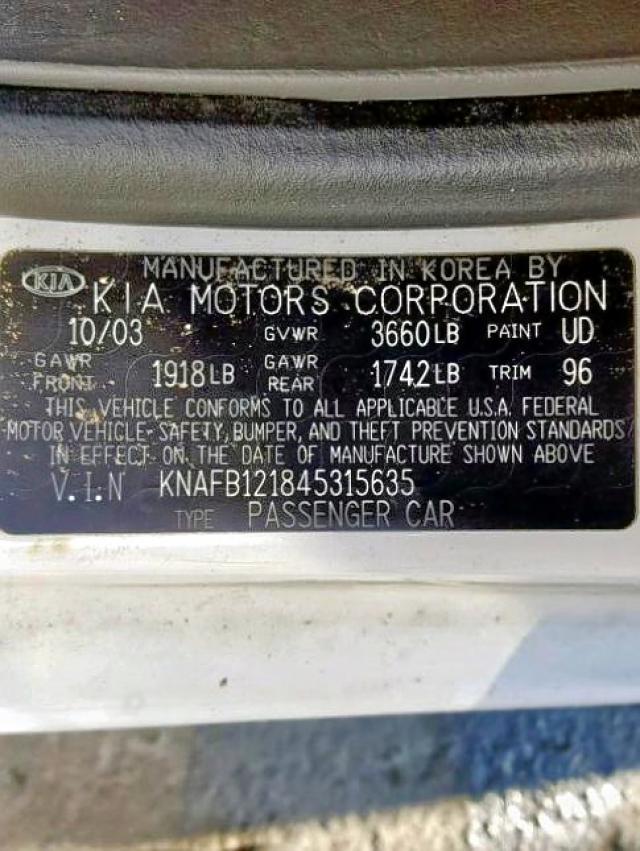 KNAFB121845315635 - 2004 KIA SPECTRA BA WHITE photo 10