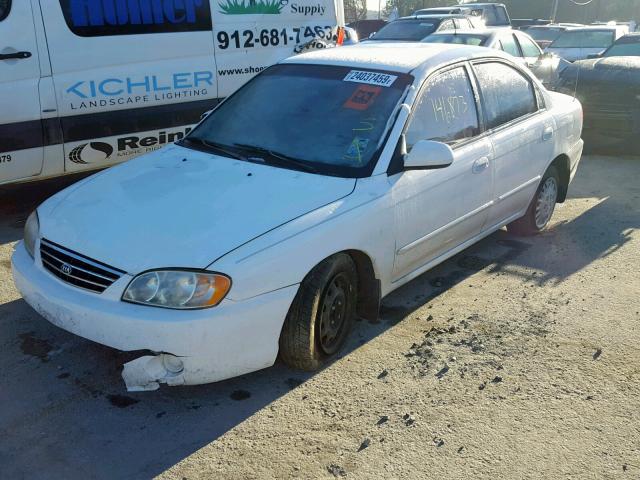 KNAFB121845315635 - 2004 KIA SPECTRA BA WHITE photo 2