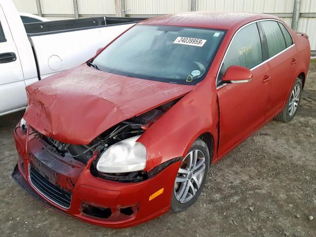 3VWRT71K66M808346 - 2006 VOLKSWAGEN JETTA TDI RED photo 2