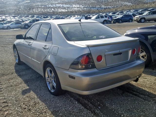 JTHBD192620043606 - 2002 LEXUS IS 300 SILVER photo 3