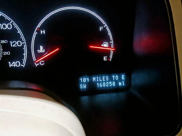 5LMFU28RX4LJ22259 - 2004 LINCOLN NAVIGATOR MAROON photo 8