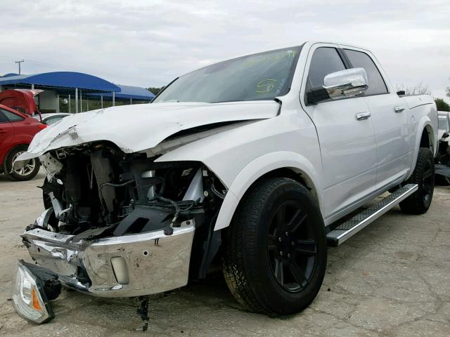 1C6RR6PT0FS535379 - 2015 RAM 1500 LONGH WHITE photo 2