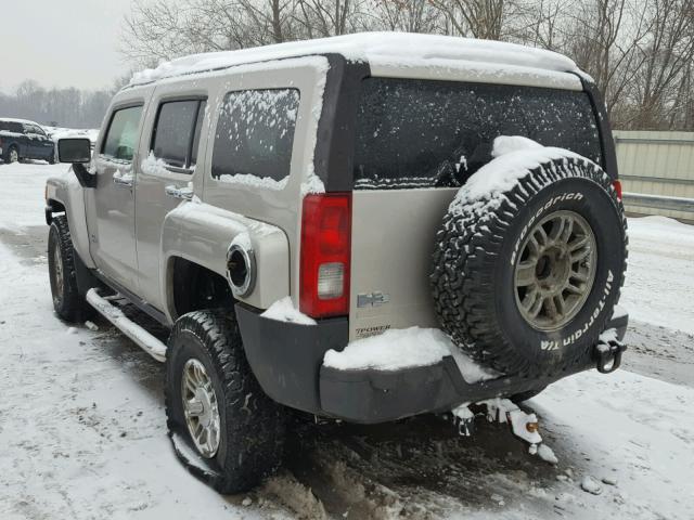 5GTDN136368316343 - 2006 HUMMER H3 TAN photo 3