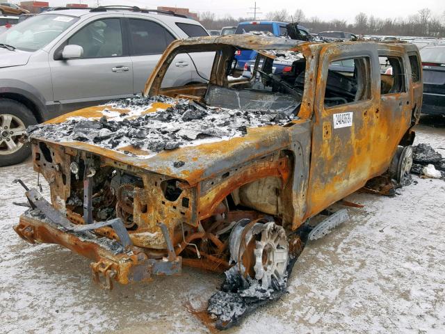 5GTDN136268100919 - 2006 HUMMER H3 BURN photo 2