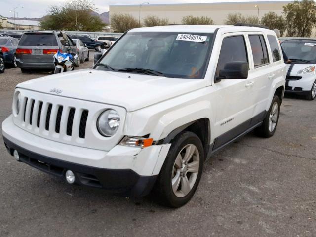 1C4NJPFA9ED513422 - 2014 JEEP PATRIOT LA WHITE photo 2