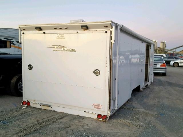 1U9EV222X5C077334 - 2005 ULTR TRAILER WHITE photo 4