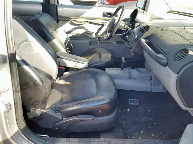 3VWCS21C11M422897 - 2001 VOLKSWAGEN NEW BEETLE Gümüş foto 5