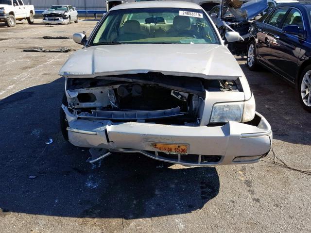 2MEFM75V97X624563 - 2007 MERCURY GRAND MARQ GRAY photo 10