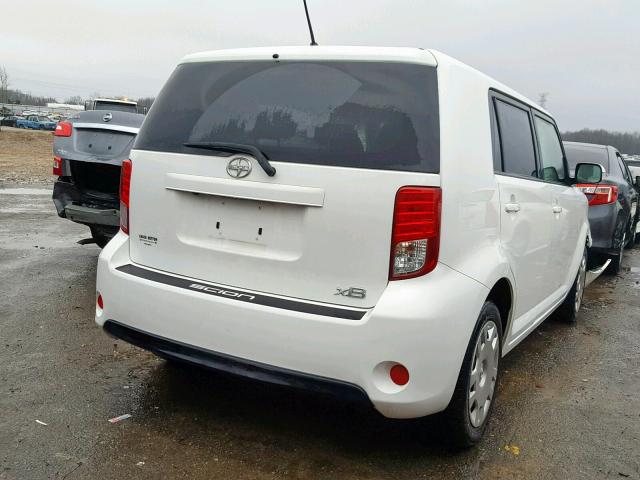 JTLZE4FEXFJ074472 - 2015 TOYOTA SCION XB WHITE photo 4