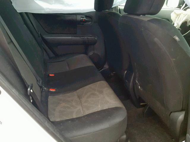 JTLZE4FEXFJ074472 - 2015 TOYOTA SCION XB WHITE photo 6