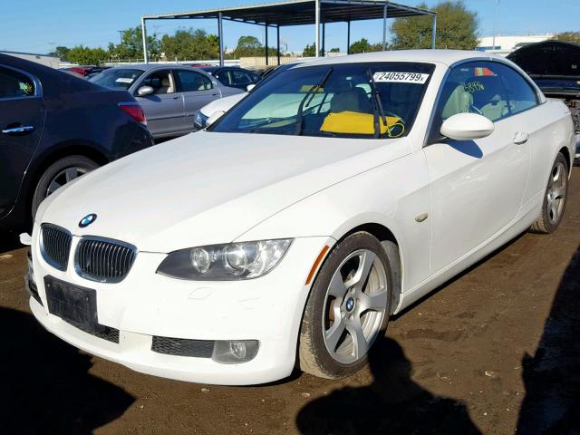 WBAWR33587PX78683 - 2007 BMW 328 I SULE WHITE photo 2