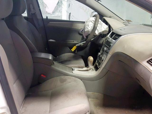 1G1ZA5E01A4103036 - 2010 CHEVROLET MALIBU LS WHITE photo 5