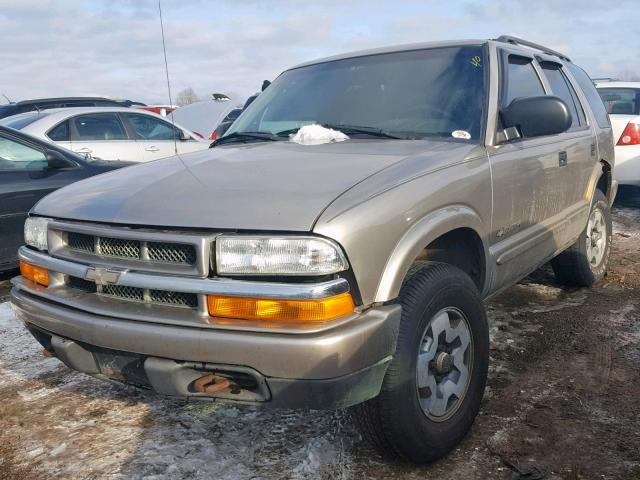 1GNDT13W72K102361 - 2002 CHEVROLET BLAZER CREAM photo 2