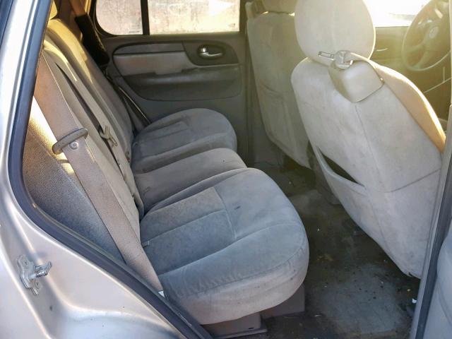 1GKDT13S262185648 - 2006 GMC ENVOY SILVER photo 6