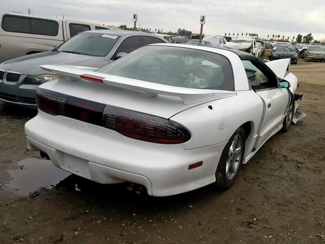 2G2FV22P3T2229667 - 1996 PONTIAC FIREBIRD F WHITE photo 4