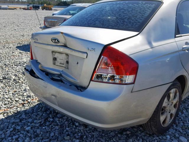 KNAFE221295615286 - 2009 KIA SPECTRA EX SILVER photo 9