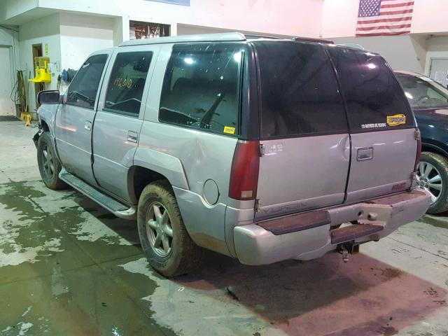 1GKEK13RXYR111232 - 2000 GMC YUKON DENA SILVER photo 3