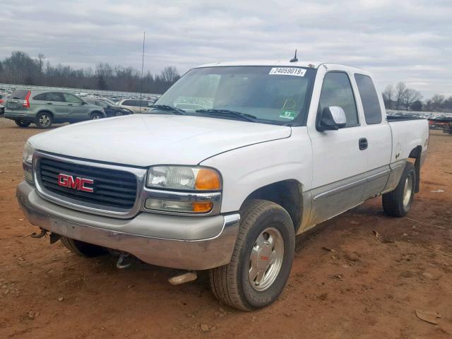 2GTEK19T721354253 - 2002 GMC NEW SIERRA WHITE photo 2