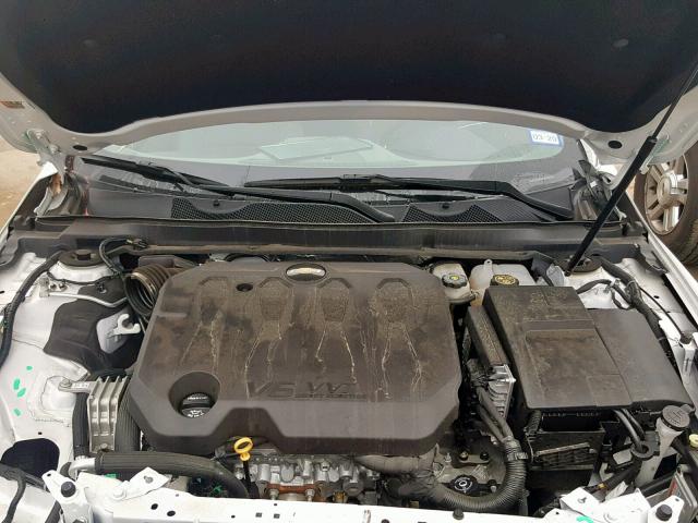 2G1125S36J9146440 - 2018 CHEVROLET IMPALA PRE WHITE photo 7