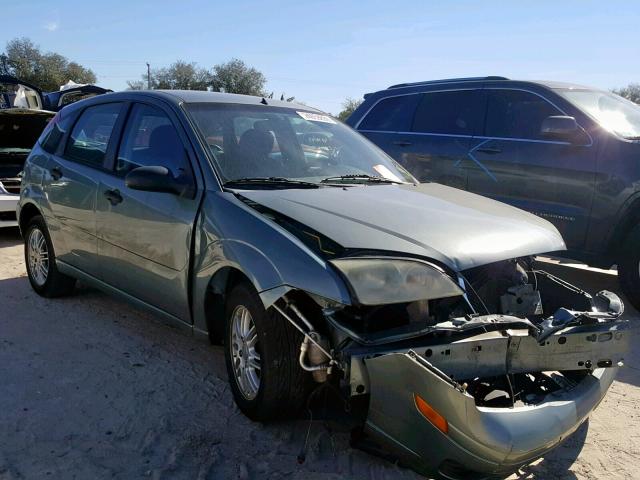 3FAFP37N05R145657 - 2005 FORD FOCUS ZX5 GREEN photo 1