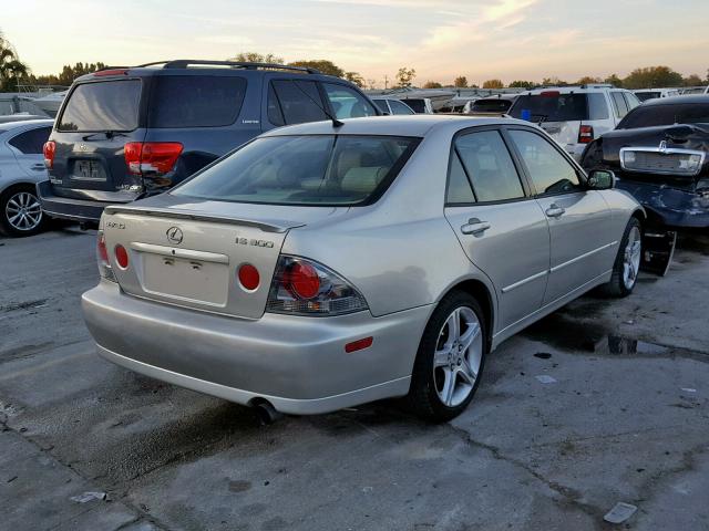 JTHBD192X40088244 - 2004 LEXUS IS 300 SILVER photo 4