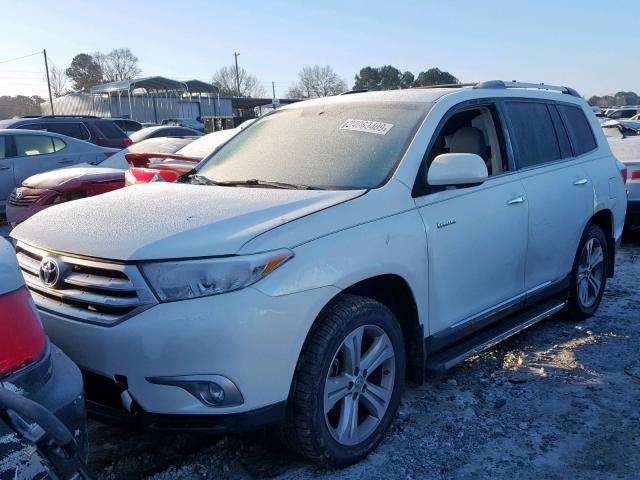 5TDYK3EH5DS101227 - 2013 TOYOTA HIGHLANDER Күміс фото 2